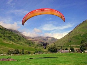 Paragliding in the Pyrenees – tandem flight from the Col du Tourmalet